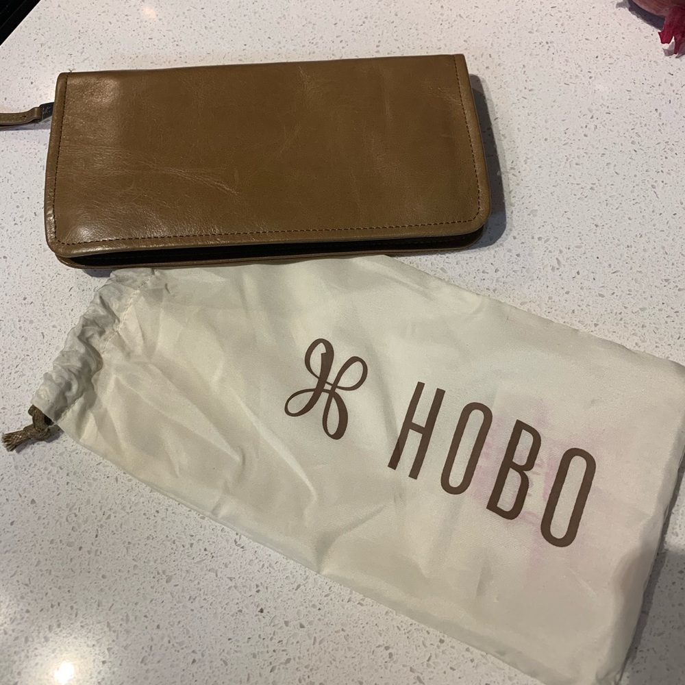 Hobo remi wallet brand new never used tan
